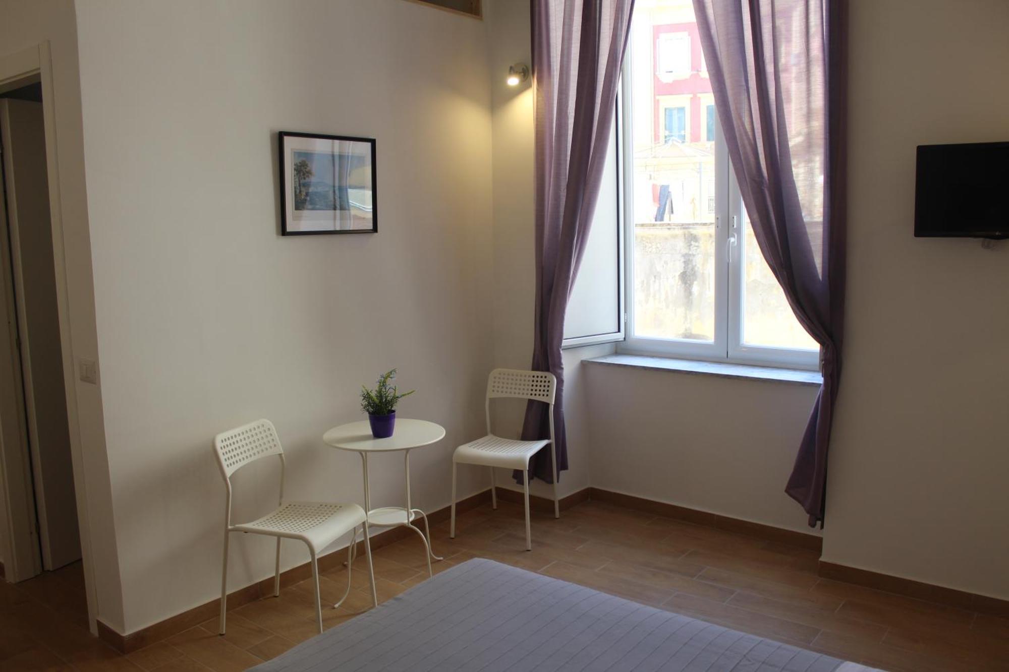 Bed & Breakfast Casa Laura Oliva Mancini Napoli