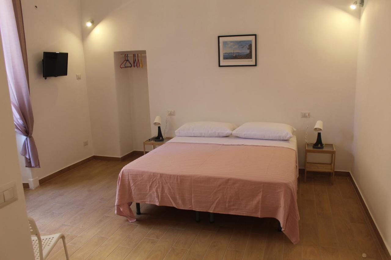 Casa Laura Oliva Mancini Bed & Breakfast Napoli