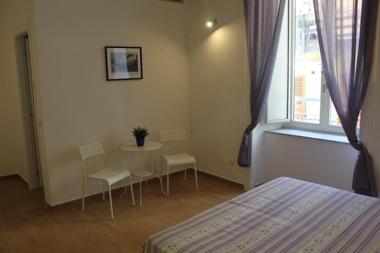 Casa Laura Oliva Mancini *