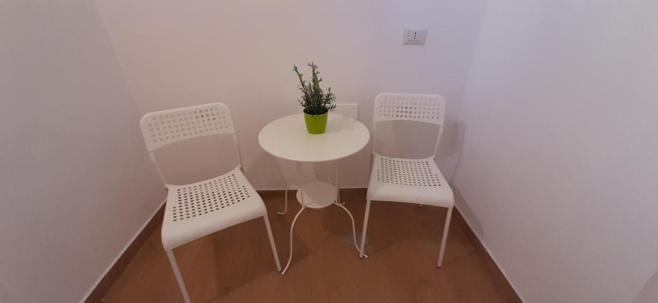 Casa Laura Oliva Mancini Couette-café